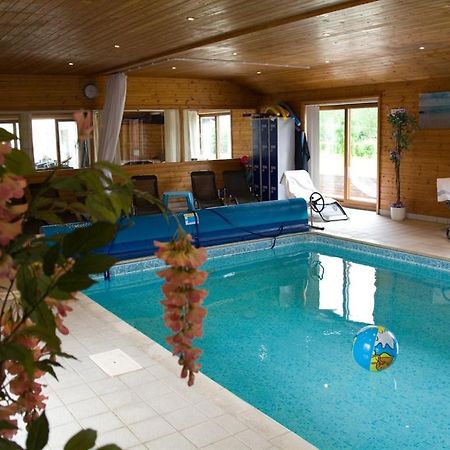 Treetops Cottages & Spa Гримзби Екстериор снимка