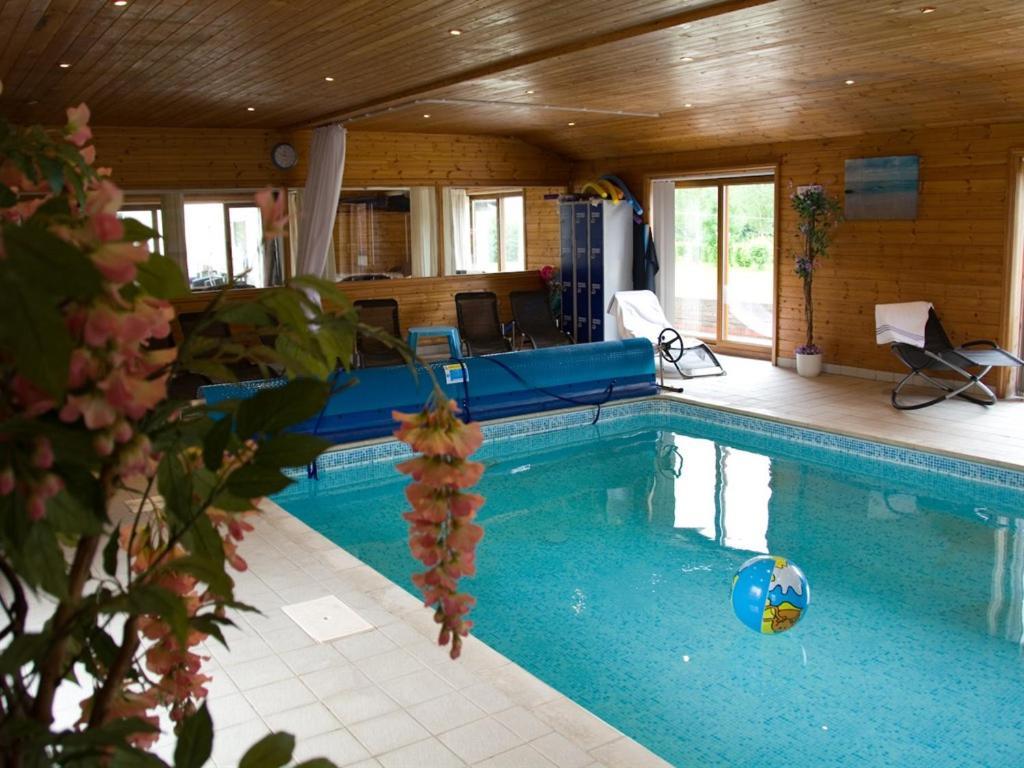 Treetops Cottages & Spa Гримзби Екстериор снимка